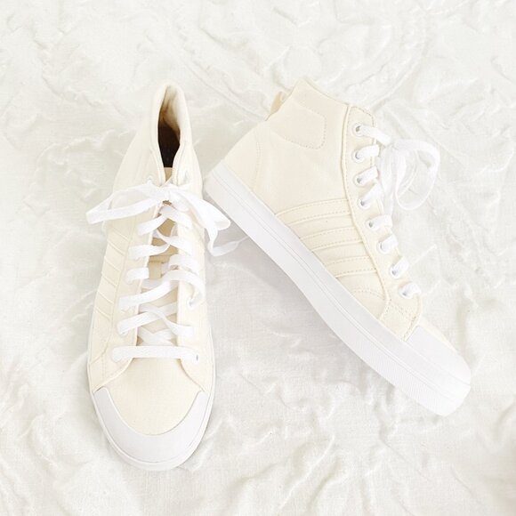 Adidas Bravada Sneaker Size 8 New - Picture 5 of 7